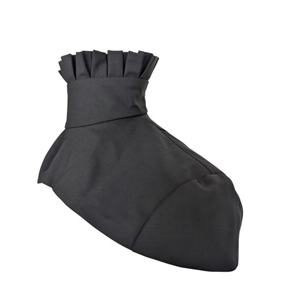 Vera Wang Black High Collar Ruffle Accessory NW - Picture 3 of 7